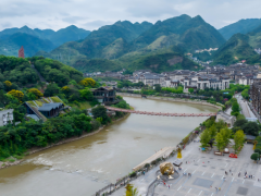 赤水河上画个圈，贵州酱酒要集体升级？｜云酒独家